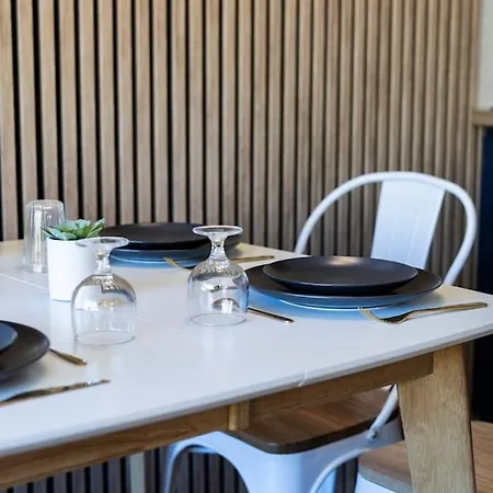 Appartement Au 3ème Ciel - Vue Lac&montagnes - Proche Pistes - Idéal 2 Adultes + 2 Enfants *