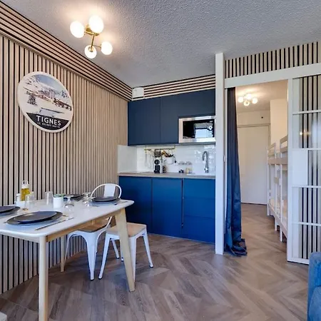 Apartment Au 6eme Ciel 2100m - Vue & Montagnes - Proche Pistes - 2 Adultes Et 2 Enfants
